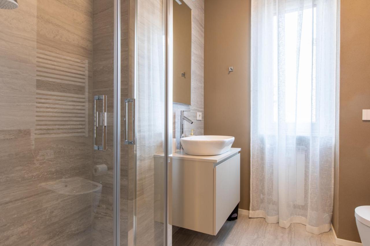 Daplace - Portaluppi Apartment Milan Bagian luar foto